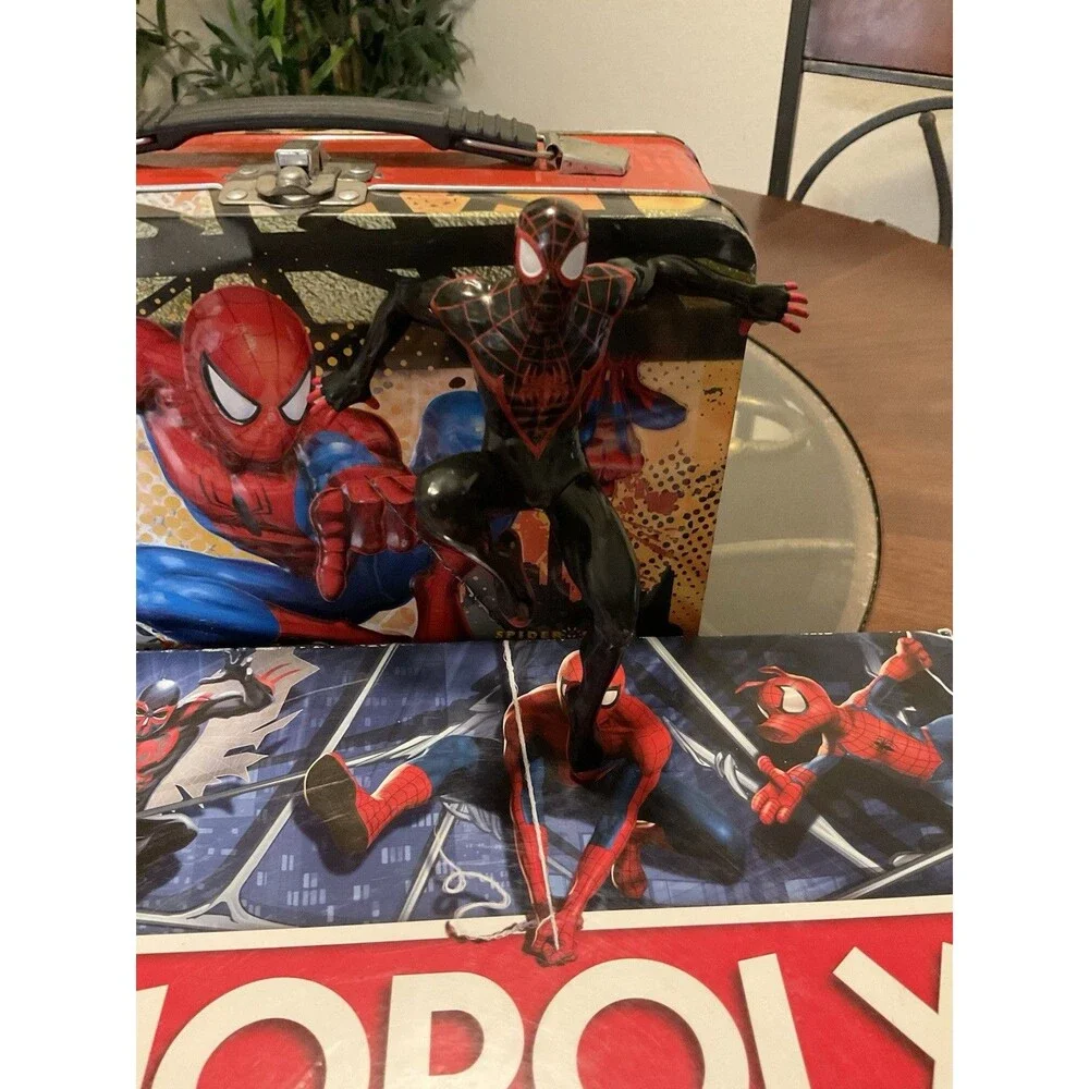 Monopoly Spider-Man Bundle CollectParker Brothers Marvel Lunch Box Action Figure